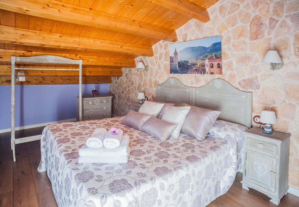Apartamentos Rurales Millan La Mata de los Olmos Eksteriør billede